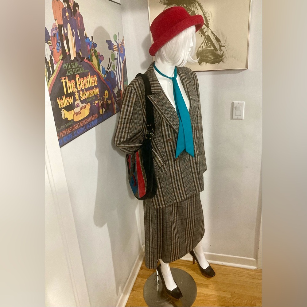 Eclectic Vintage Outfit - Wool Skirt Suit, Derby Hat, BOHO leather purse, shoes